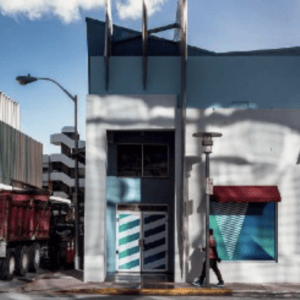 Street in South Beach, 2018